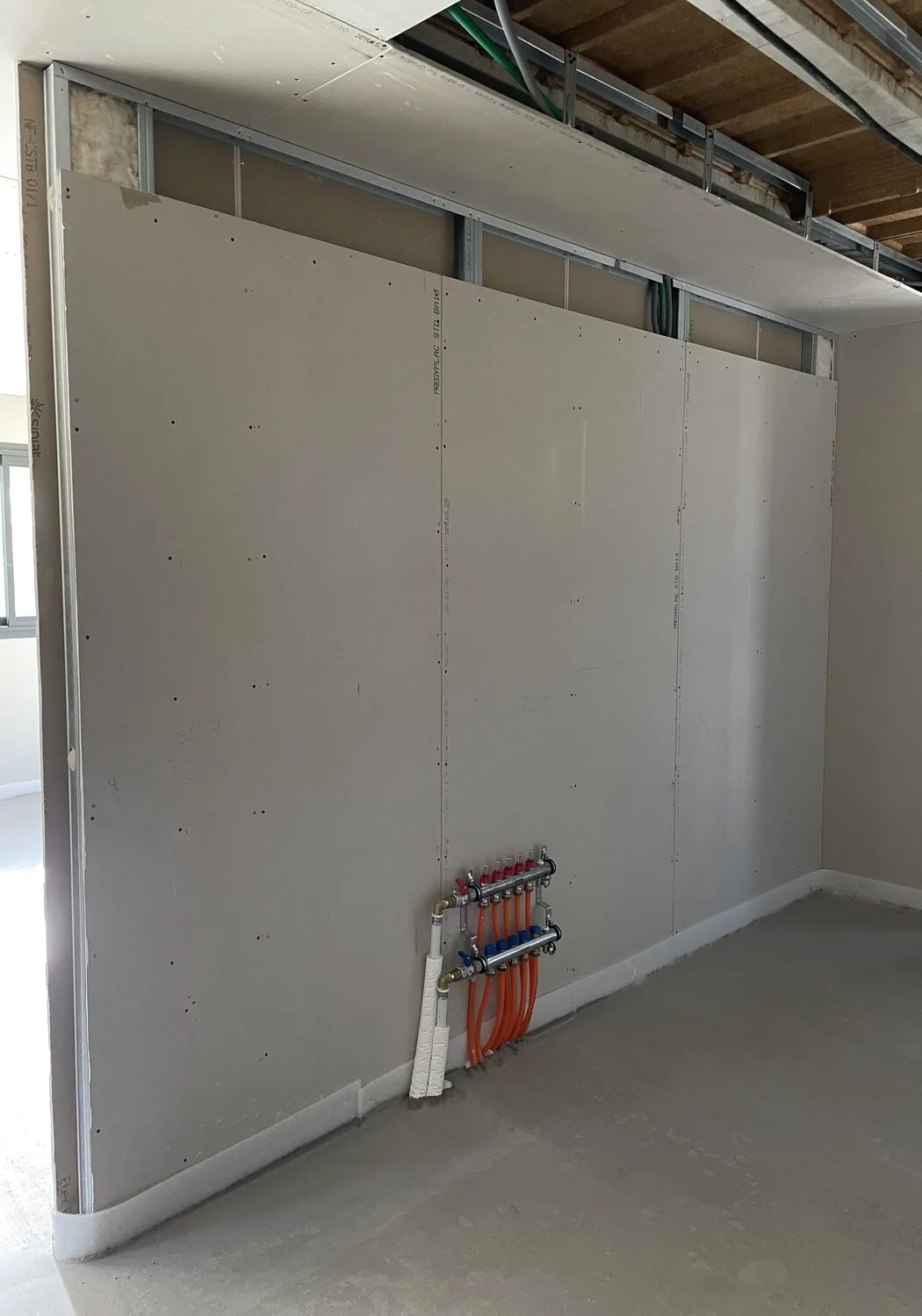 État du chantier avant travaux, espace 1 de la maison