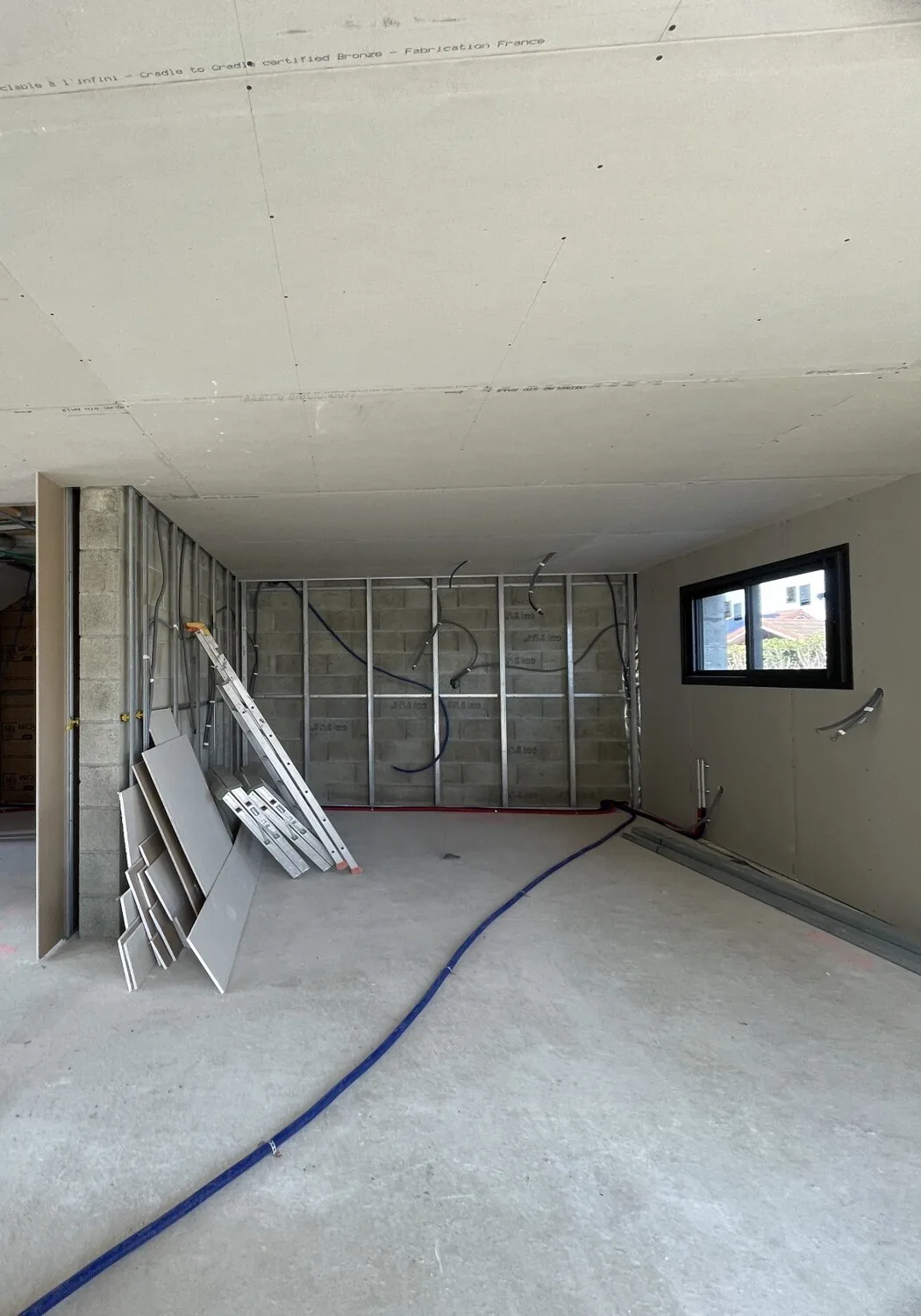État du chantier avant travaux, espace 2 de la maison
