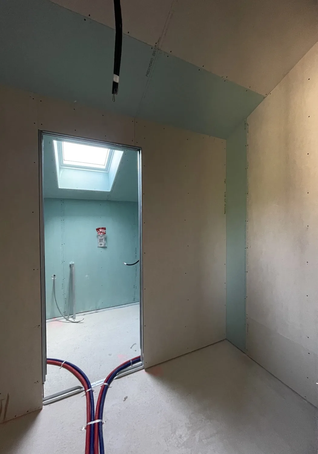 État du chantier avant travaux, espace 4 de la maison